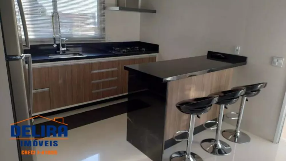 Casa à venda com 3 quartos, 350m² - Foto 14