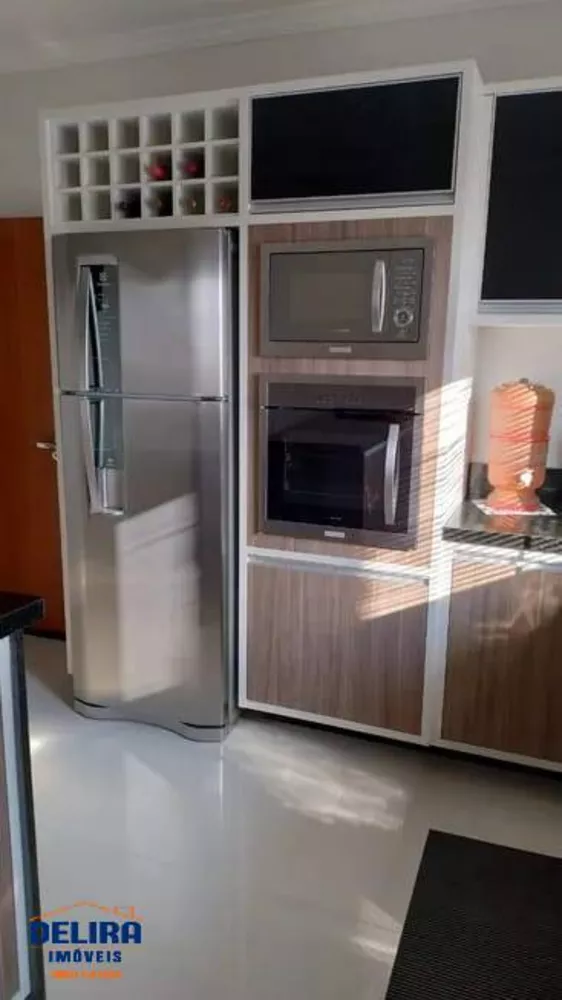 Casa à venda com 3 quartos, 350m² - Foto 16