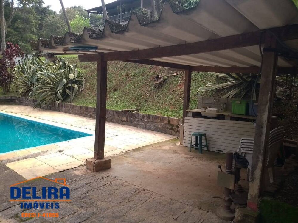 Chácara à venda com 3 quartos, 275m² - Foto 4
