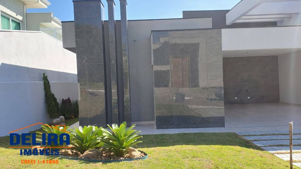 Casa à venda com 3 quartos, 220m² - Foto 2