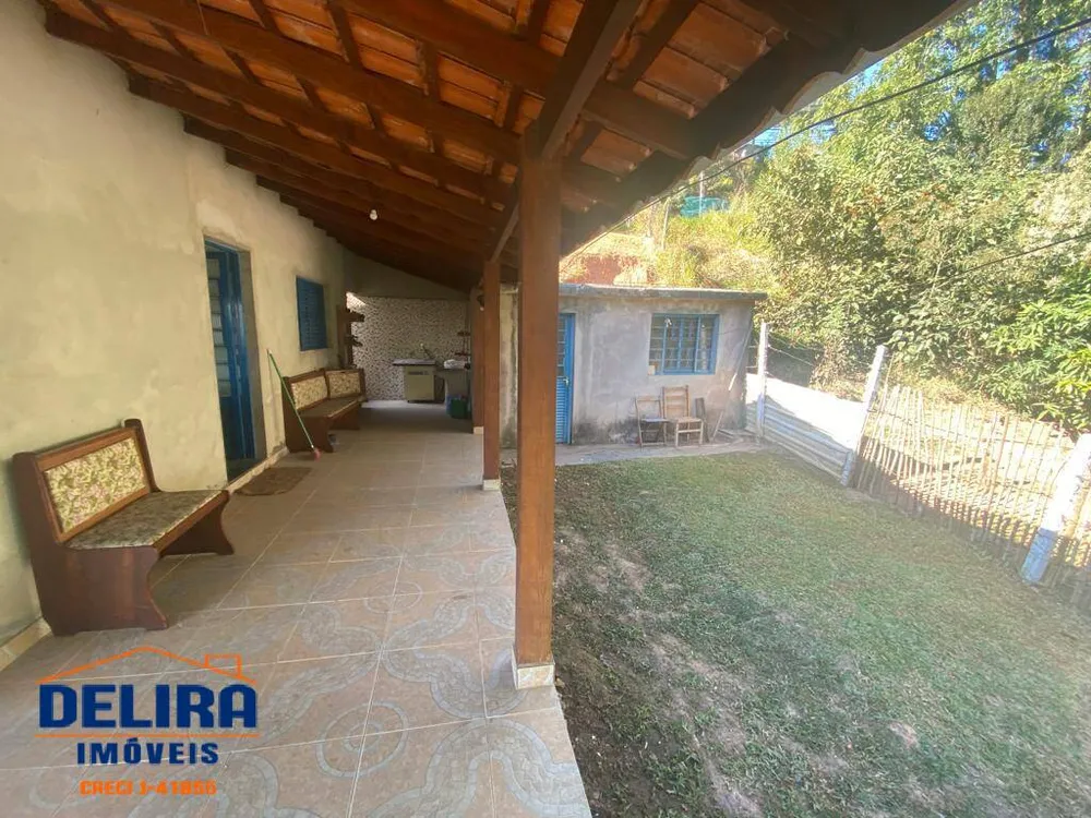 Chácara, 2 quartos, 1421 m² - Foto 1