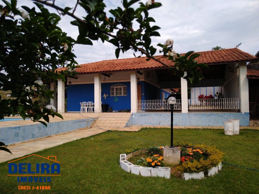 Chácara à venda com 5 quartos, 450m² - Foto 1