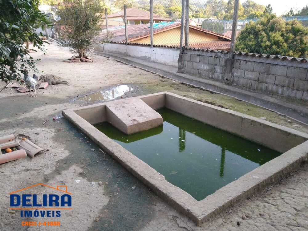 Chácara à venda com 5 quartos, 225m² - Foto 6