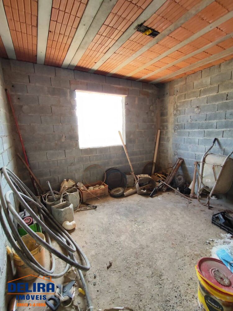 Casa à venda com 3 quartos, 104m² - Foto 2