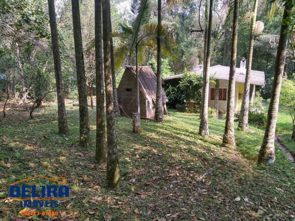 Chácara à venda com 2 quartos, 8000m² - Foto 1