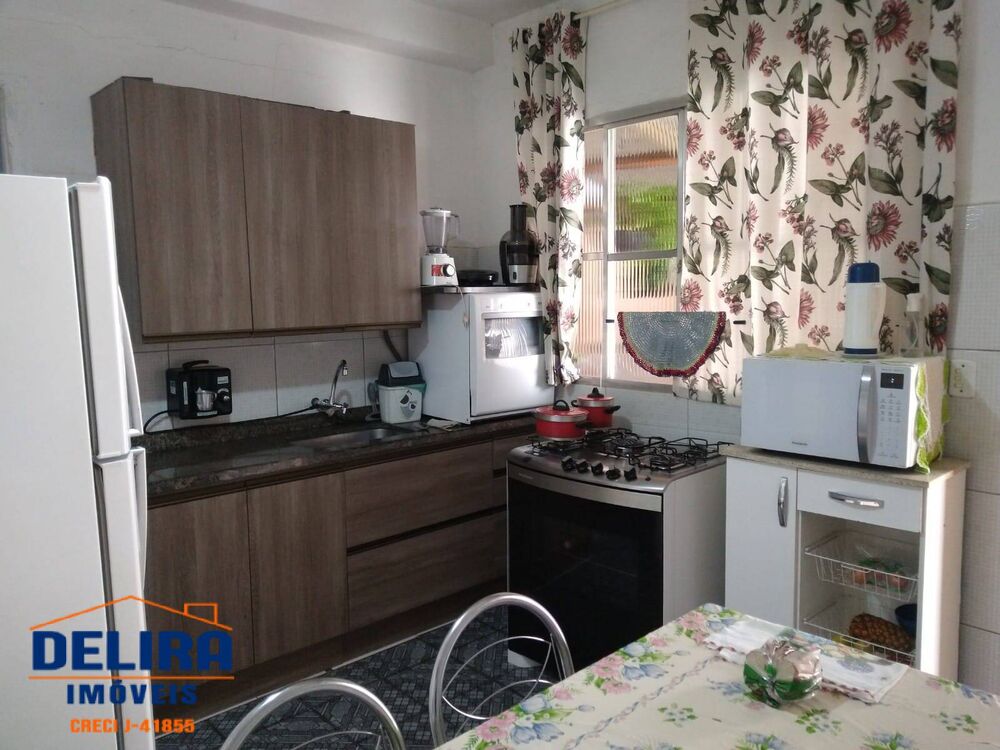 Casa à venda com 5 quartos, 167m² - Foto 6