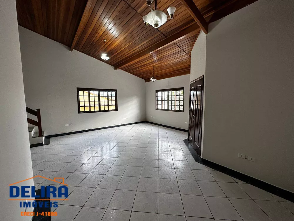 Casa à venda com 4 quartos, 200m² - Foto 21