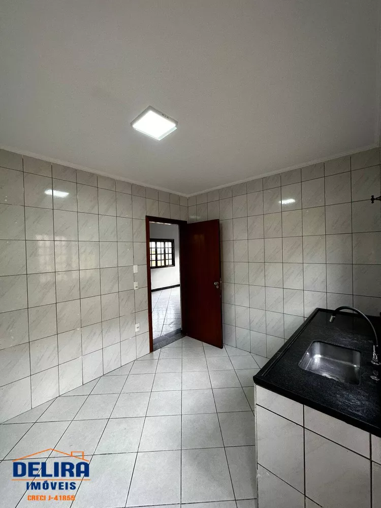 Casa à venda com 4 quartos, 200m² - Foto 22