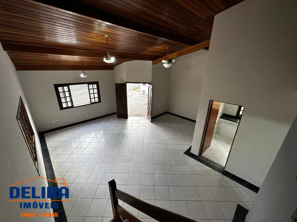 Casa à venda com 4 quartos, 200m² - Foto 18