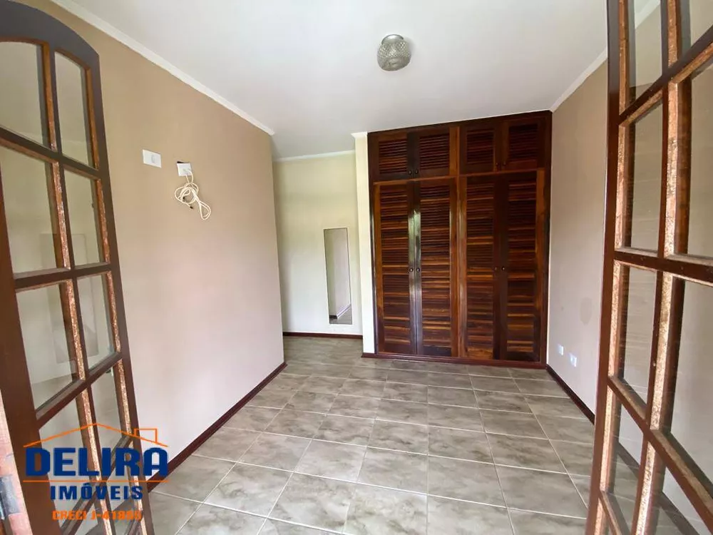 Fazenda à venda com 5 quartos, 550m² - Foto 22