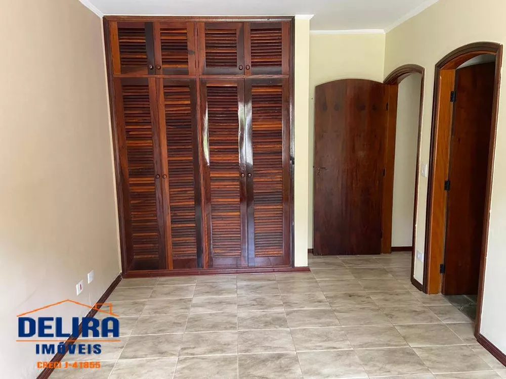 Fazenda à venda com 5 quartos, 550m² - Foto 23