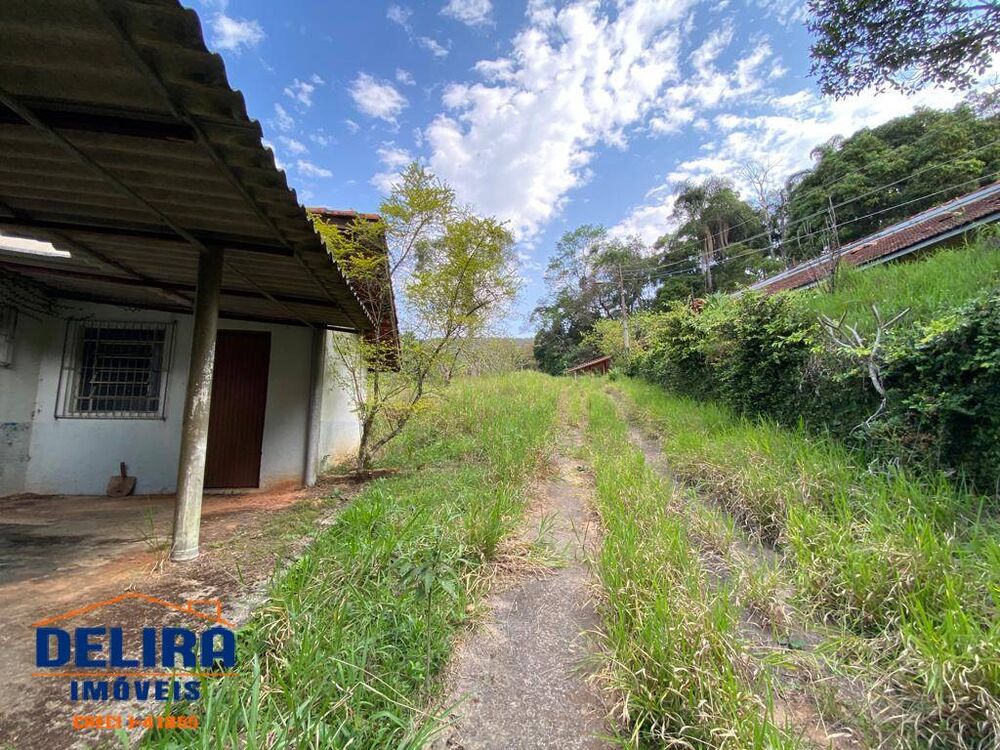 Sítio à venda com 4 quartos, 180m² - Foto 1