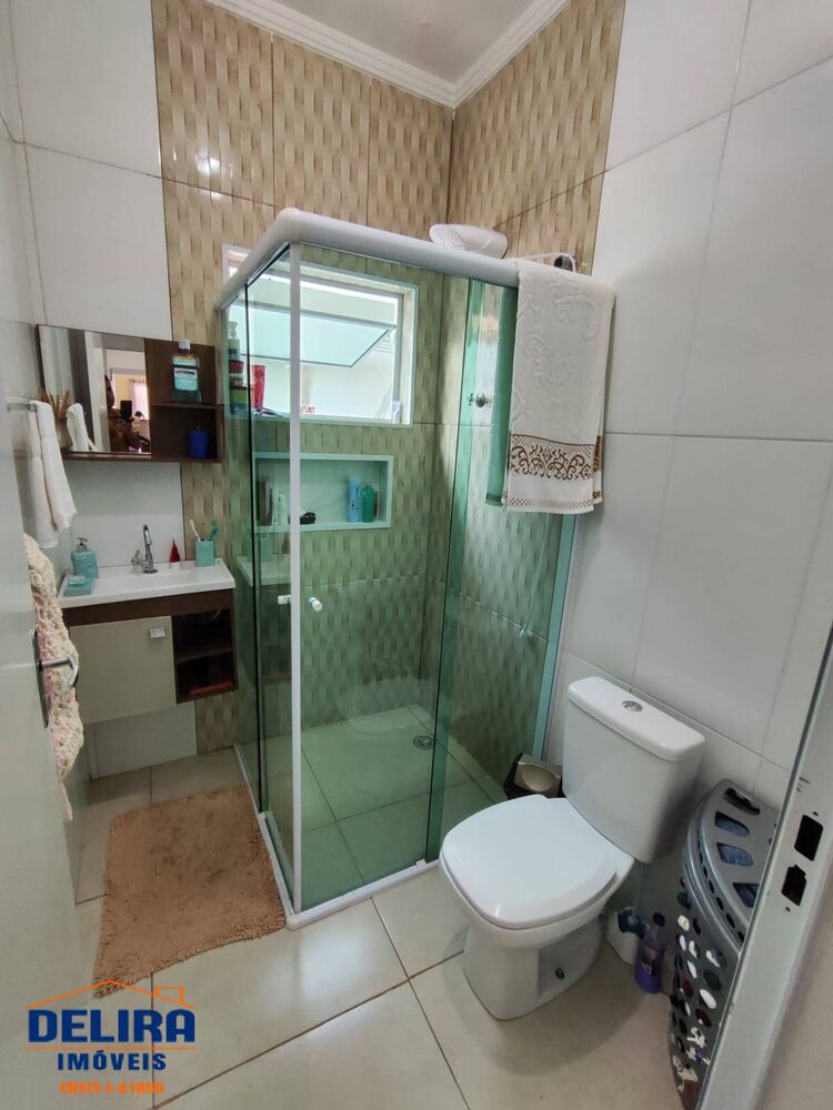 Casa à venda com 2 quartos, 74m² - Foto 4