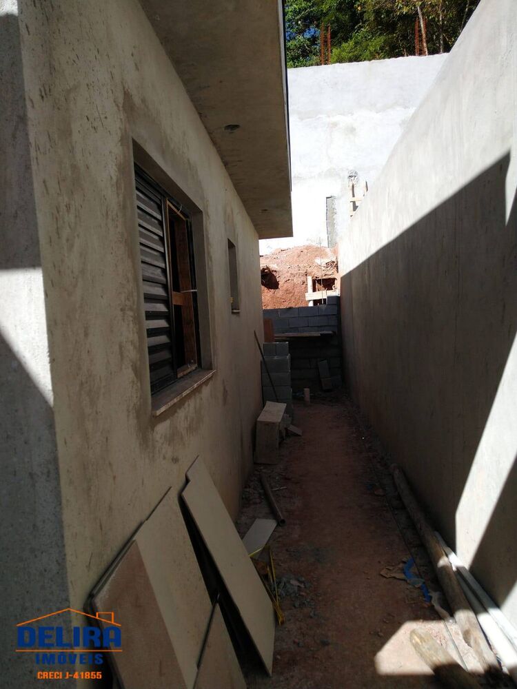 Casa à venda com 3 quartos, 112m² - Foto 4