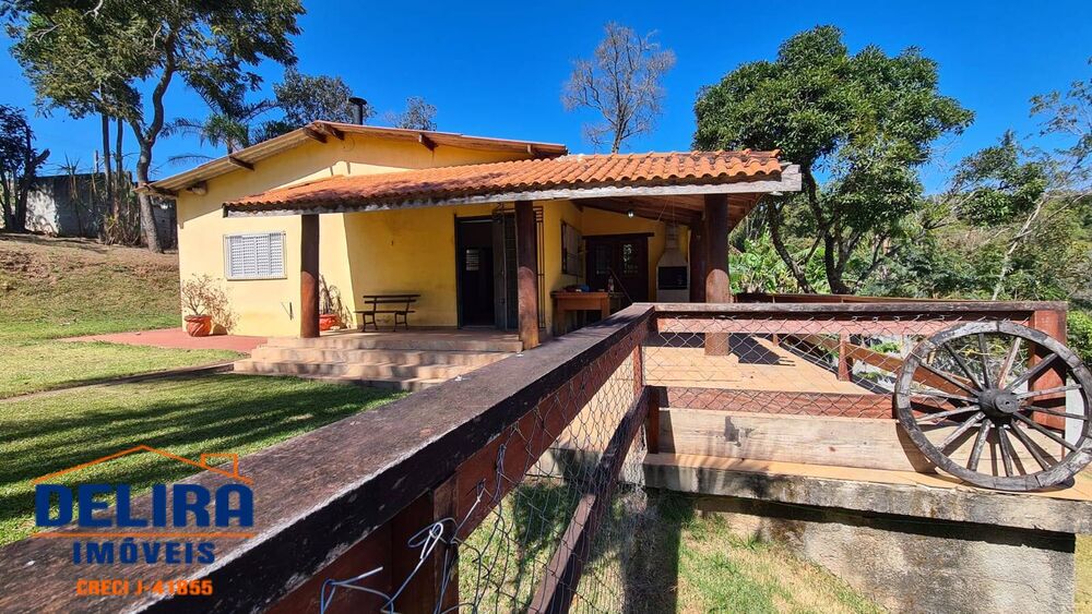 Chácara à venda com 2 quartos, 80m² - Foto 1