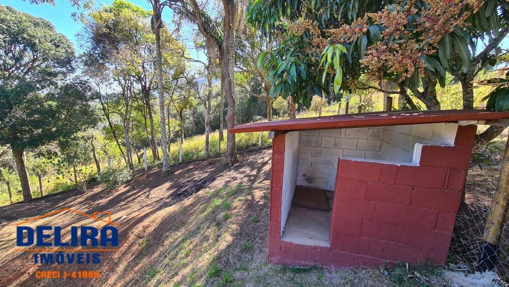Chácara à venda com 2 quartos, 80m² - Foto 3