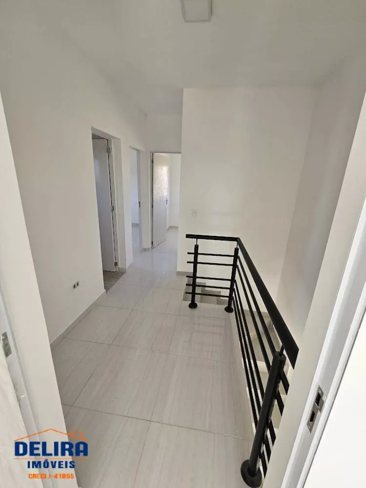 Casa à venda com 3 quartos, 107m² - Foto 12