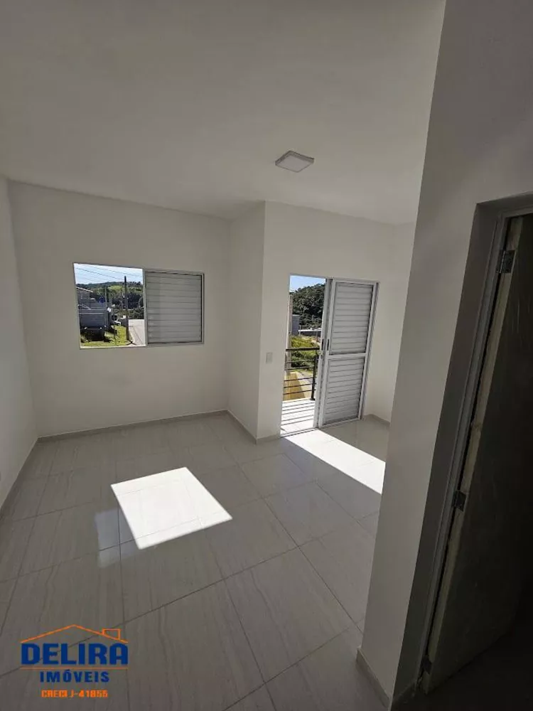 Casa à venda com 3 quartos, 107m² - Foto 15