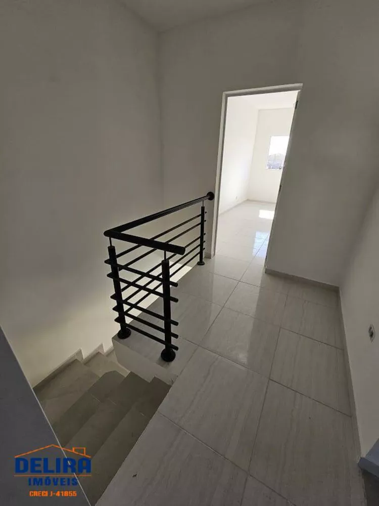 Casa à venda com 3 quartos, 107m² - Foto 13