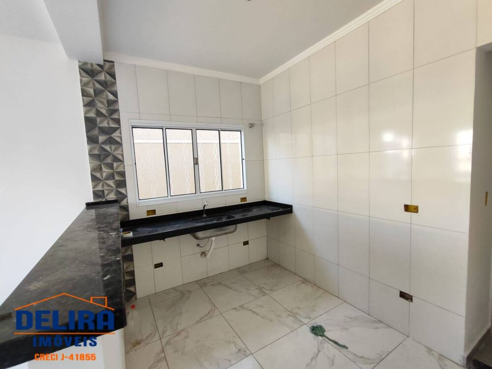 Casa à venda com 2 quartos, 85m² - Foto 3