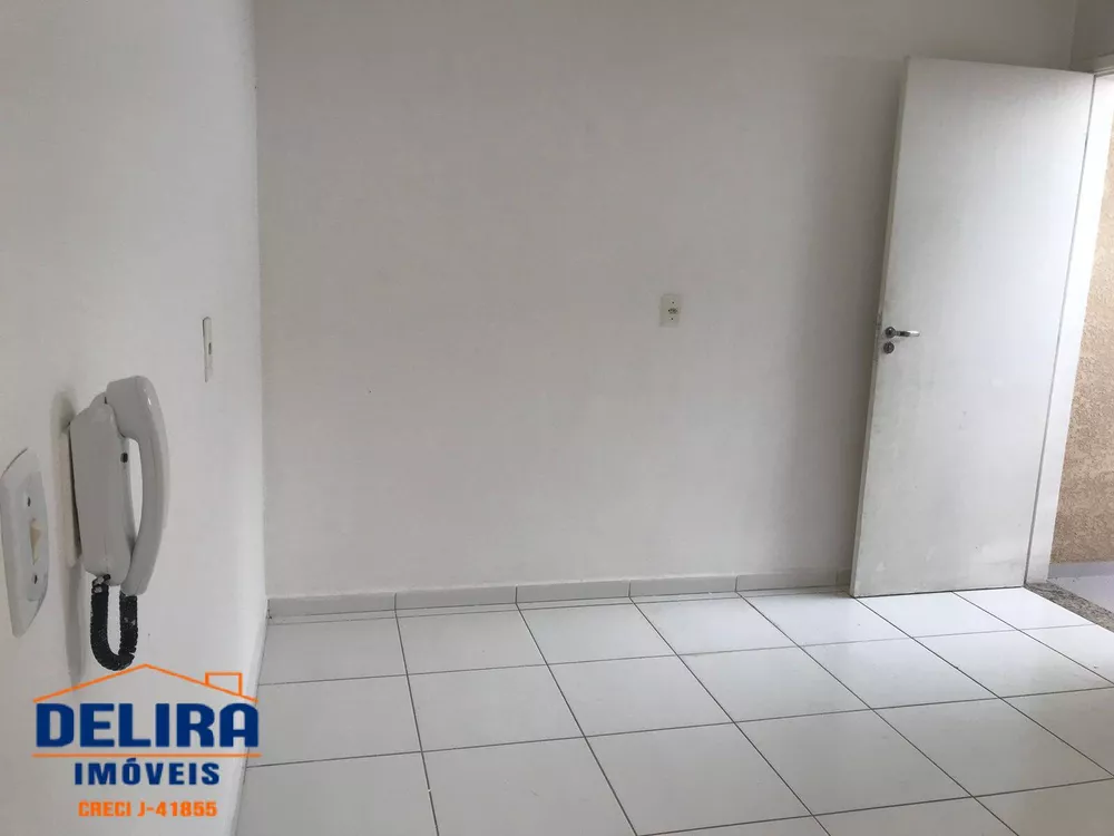 Casa à venda com 2 quartos, 68m² - Foto 18