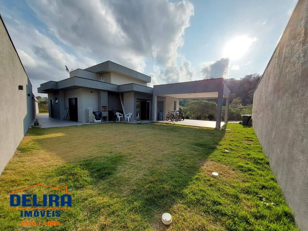 Casa à venda com 3 quartos, 160m² - Foto 2