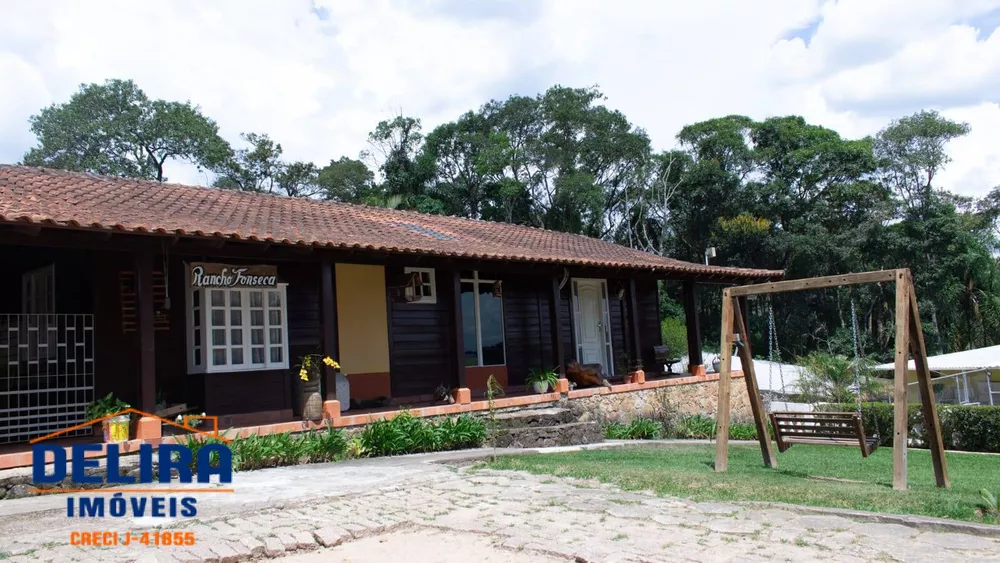 Fazenda à venda com 4 quartos, 600m² - Foto 1