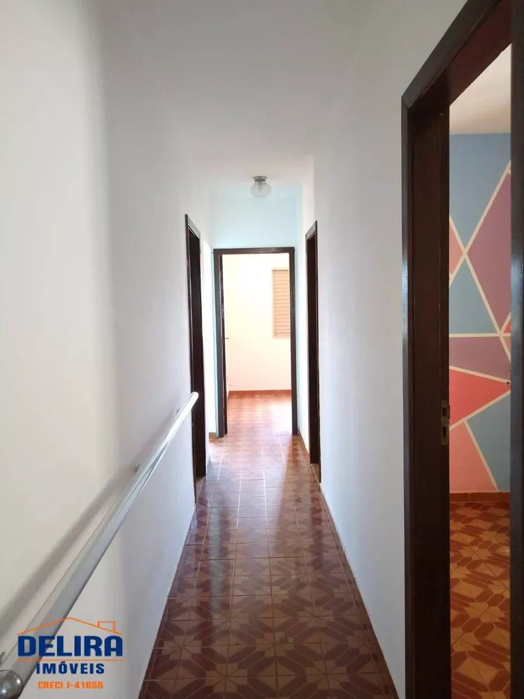 Casa à venda com 3 quartos, 210m² - Foto 9