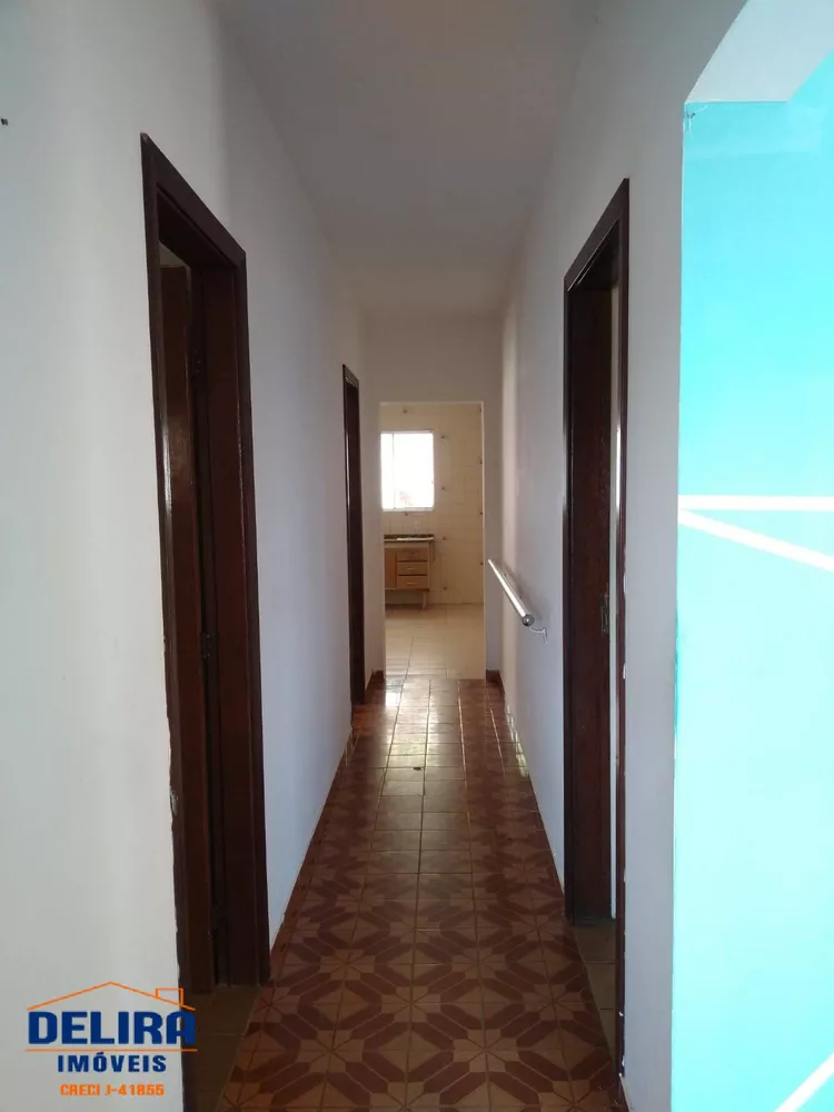 Casa à venda com 3 quartos, 210m² - Foto 5