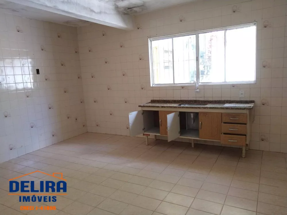 Casa à venda com 3 quartos, 210m² - Foto 12