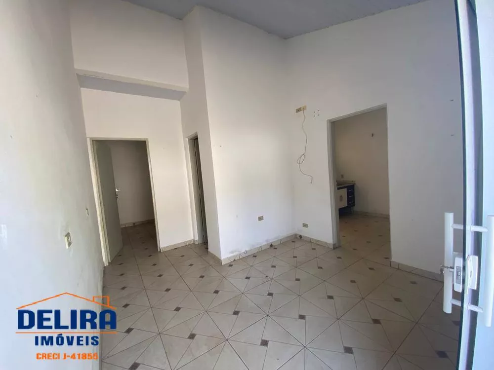 Casa à venda e aluguel com 2 quartos, 900m² - Foto 15