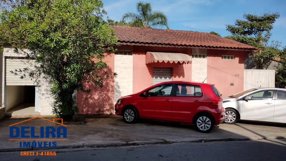 Casa à venda e aluguel com 2 quartos, 900m² - Foto 1