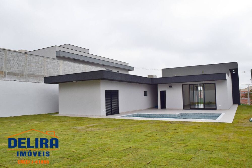 Casa à venda com 3 quartos, 240m² - Foto 4