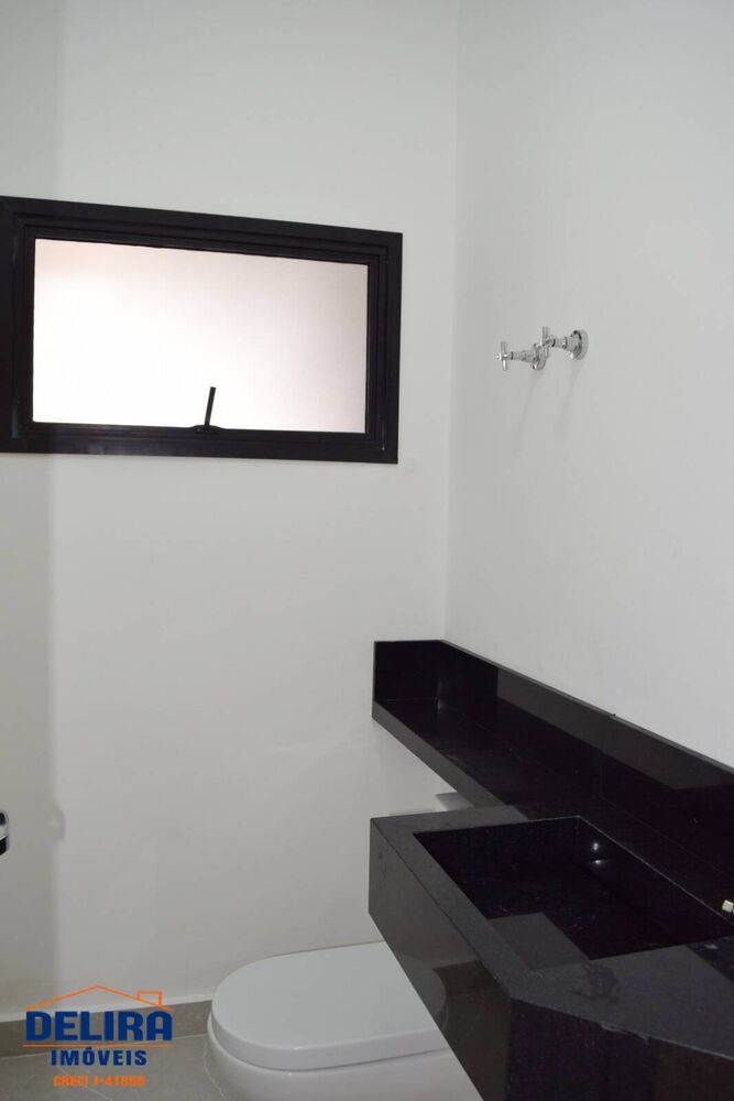 Casa à venda com 3 quartos, 240m² - Foto 10