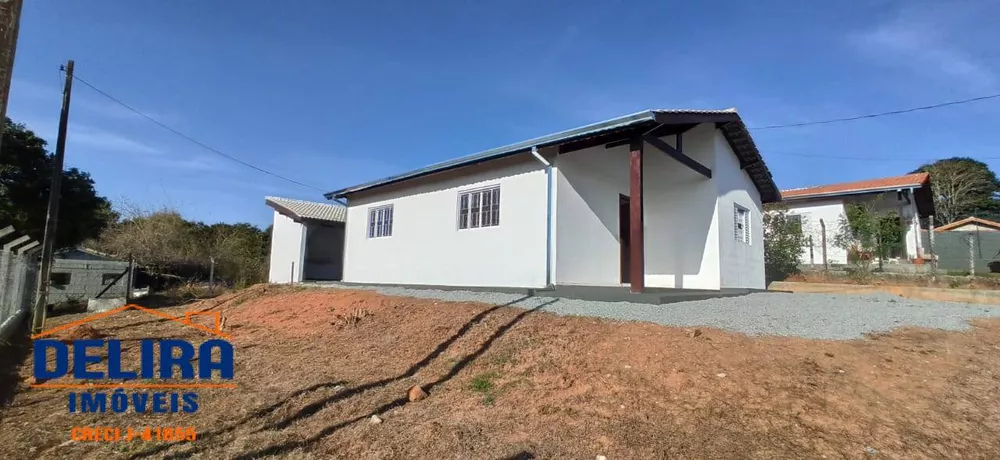 Fazenda à venda com 2 quartos, 120m² - Foto 1