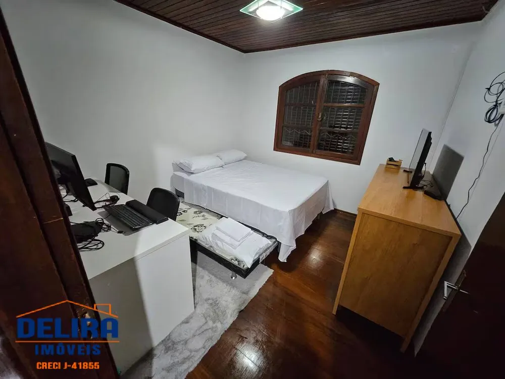 Chácara, 3 quartos, 980 m² - Foto 2