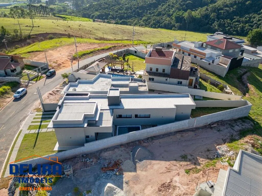 Casa, 3 quartos, 199 m² - Foto 2