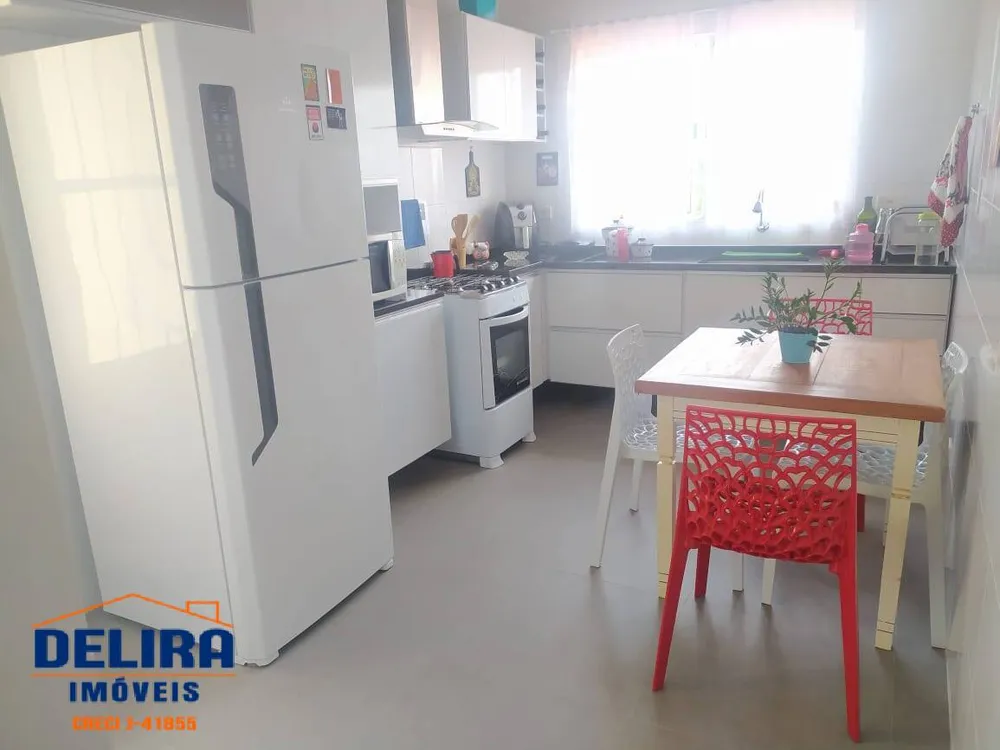 Casa, 7 quartos, 600 m² - Foto 4
