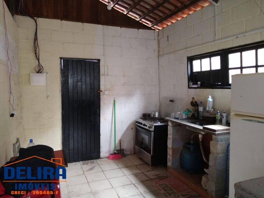 Chácara à venda com 2 quartos, 640m² - Foto 8