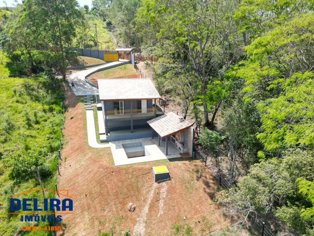 Fazenda à venda com 2 quartos, 120m² - Foto 1