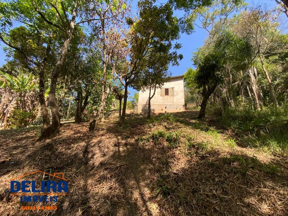 Chácara, 3 quartos, 1520 m² - Foto 1