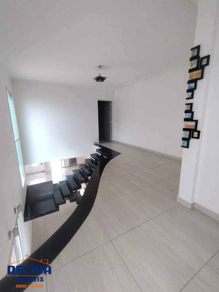 Casa à venda com 2 quartos, 193m² - Foto 16