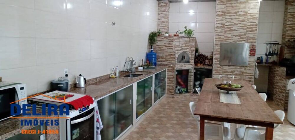 Casa à venda com 1 quarto, 80m² - Foto 2