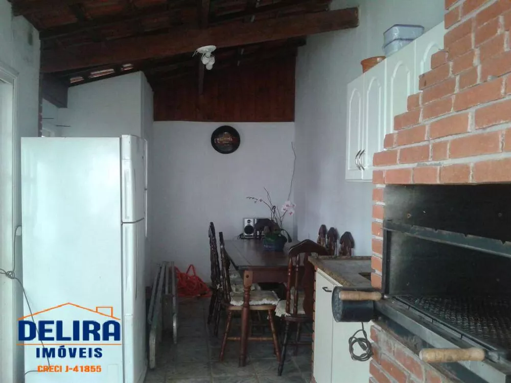 Casa à venda com 5 quartos, 300m² - Foto 15