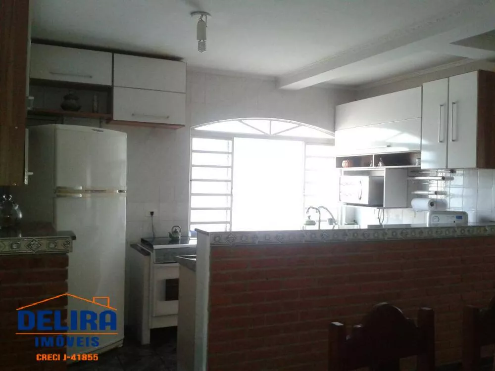 Casa à venda com 5 quartos, 300m² - Foto 9