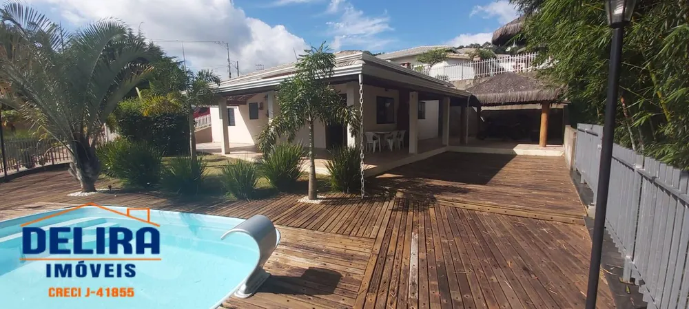 Casa, 3 quartos, 237 m² - Foto 1