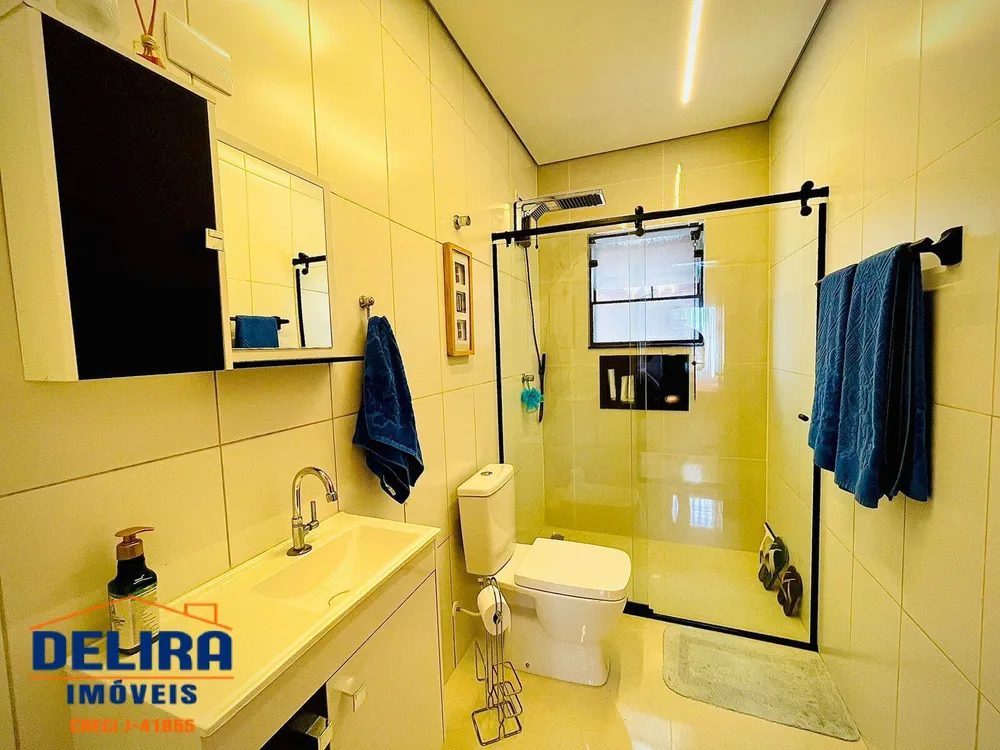 Casa, 3 quartos, 237 m² - Foto 4