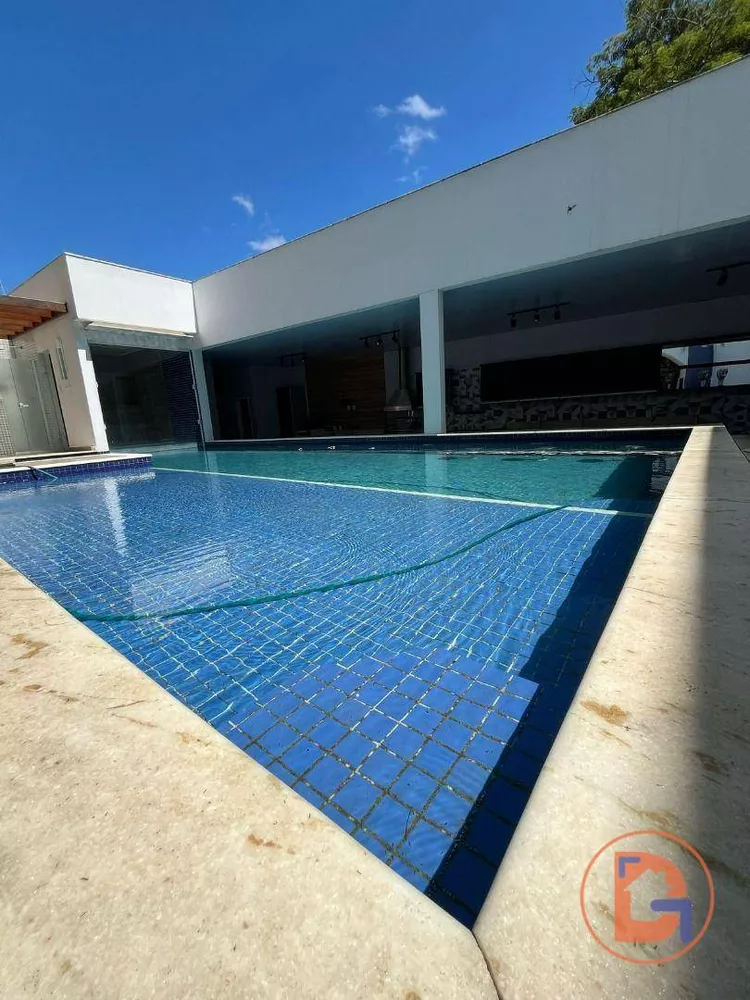 Casa, 6 quartos, 216 m² - Foto 2