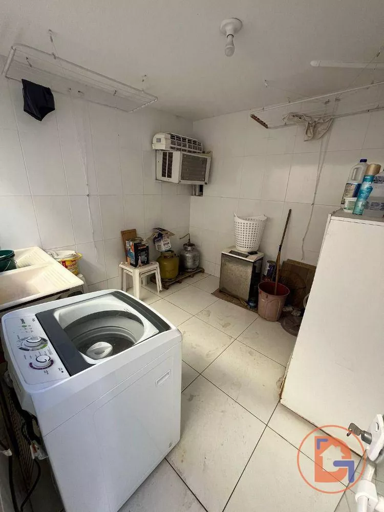 Casa, 6 quartos, 216 m² - Foto 8
