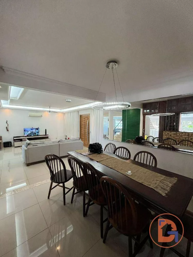 Casa, 6 quartos, 216 m² - Foto 14
